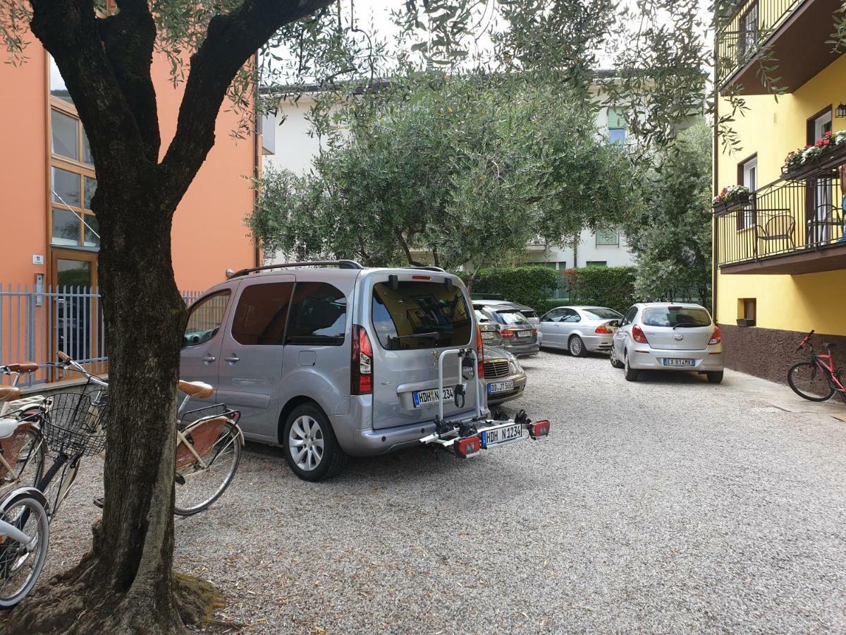 Hotel Villa Rina Riva del Garda Exterior foto